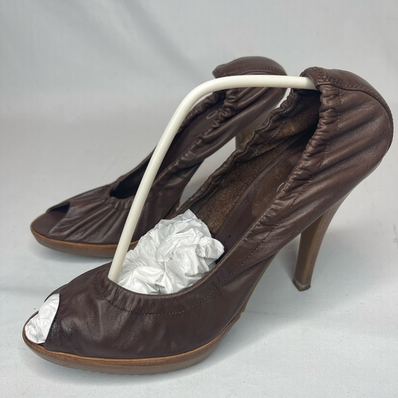 Aldo Shoes - Aldo woman’s heels size US 7 elastic brown leather